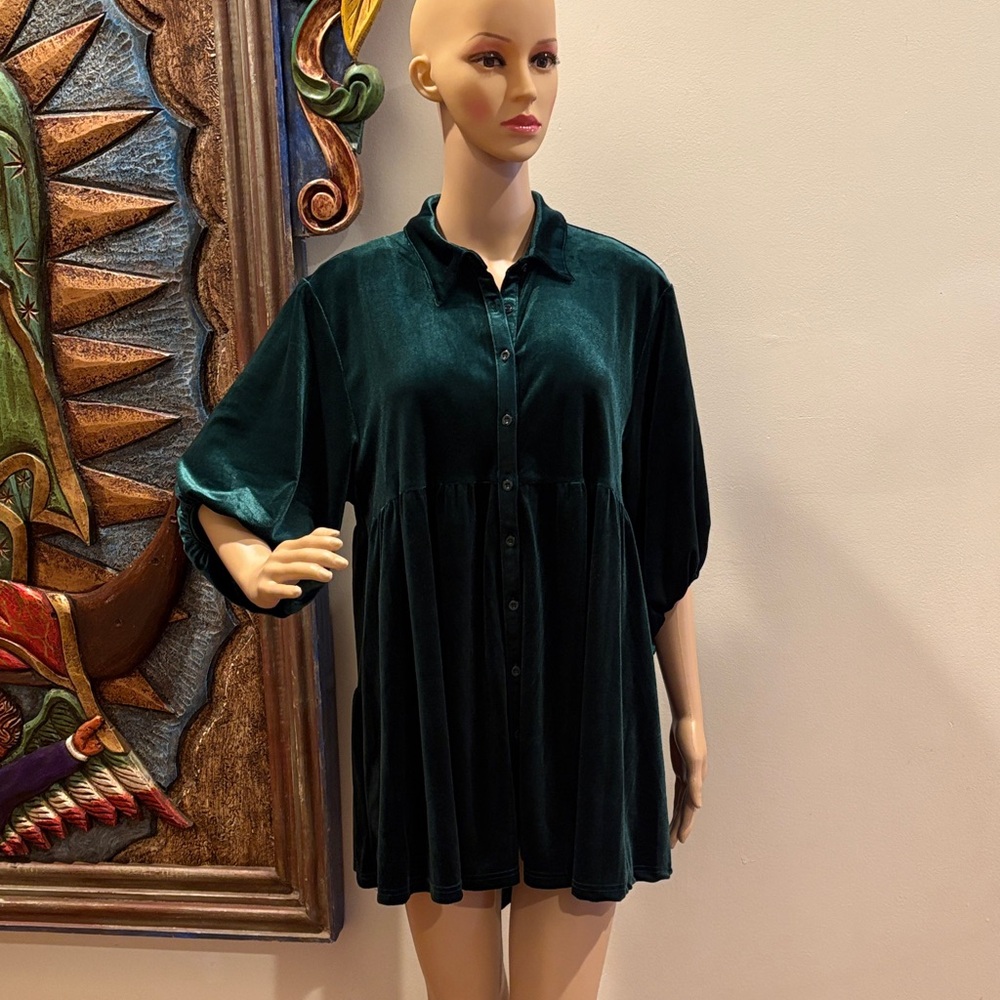 NWT Size SMALL UMGEE Velvet Button-Front Hunter Green High Low Short Dress